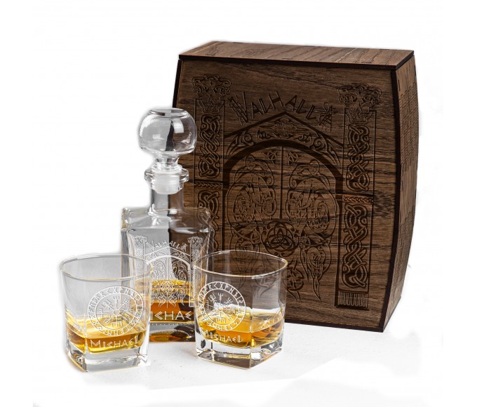gift for men Personalized whiskey gift set,gifts for dad,Whiskey decanter,Game master, Dragon, geek culture, fantasy
