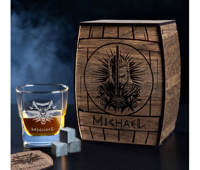 Hero from the game, gift for a geek, for the comic book lover, gift for gamer, gift for men, Personalized whiskey gift set