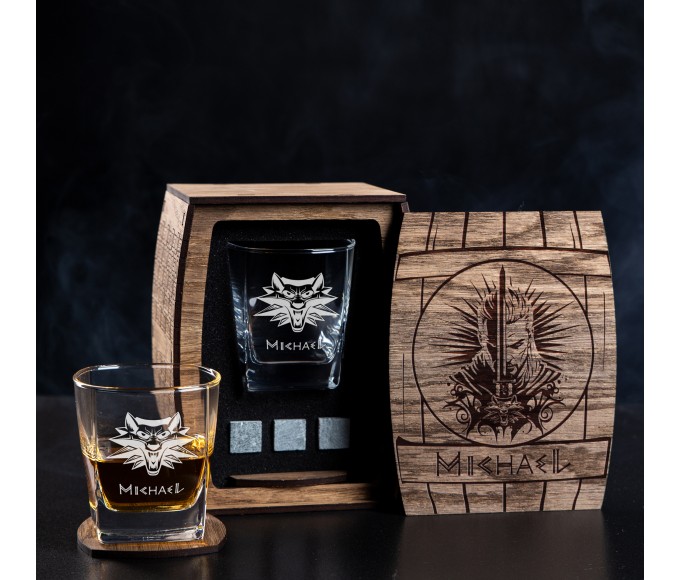 Hero from the game, gift for a geek, for the comic book lover, gift for gamer, gift for men, Personalized whiskey gift set