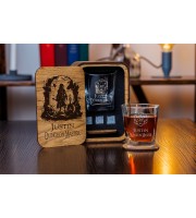  Personalized whiskey gift set in wood box   