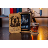  Personalized whiskey gift set in wood box   